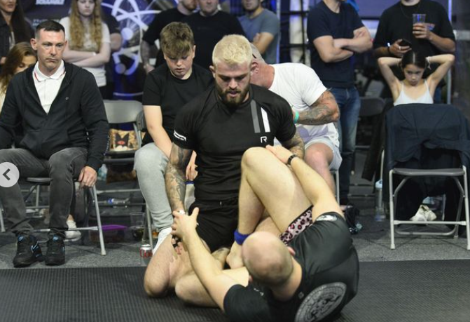 🥋 The Guard: Breaking Down the Most Complex Position in Jiu-Jitsu